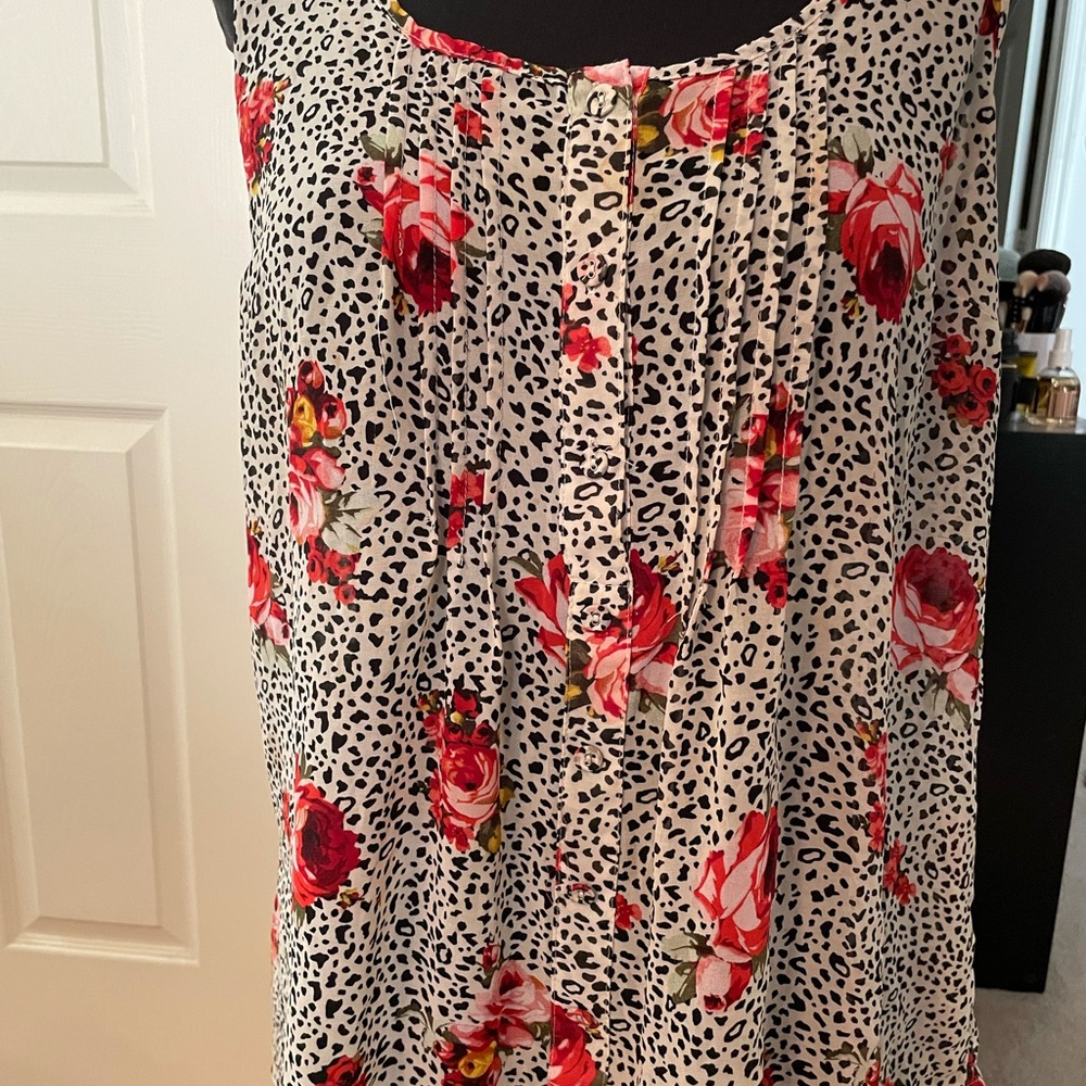 Pleated front top with tulip back